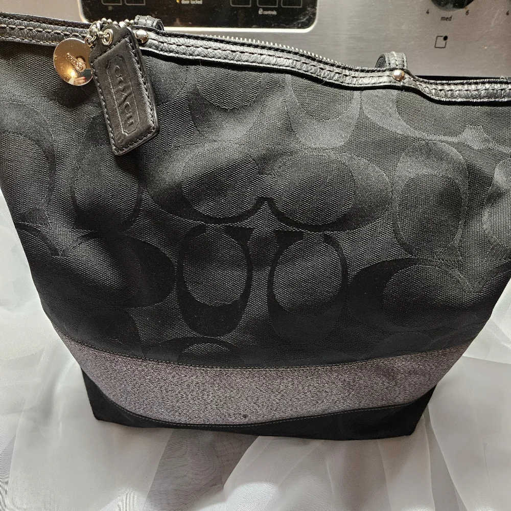 Vintage Coach Bag - Picture 2 of 7